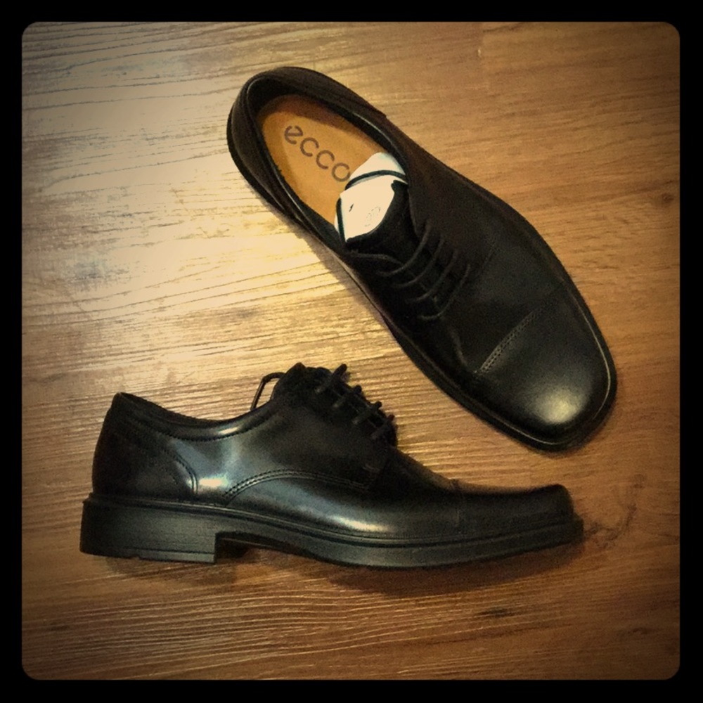 Dress shoes.